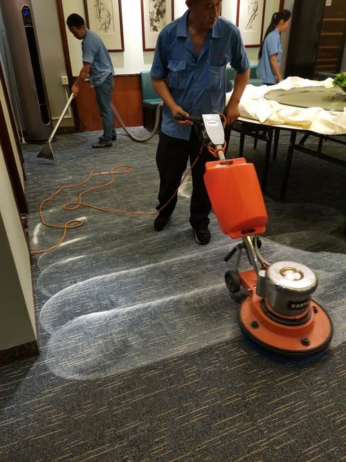 开荒保洁:新居室内开荒保洁、旧居开荒保洁、别墅开荒保洁、开荒保洁、装潢后开荒保洁